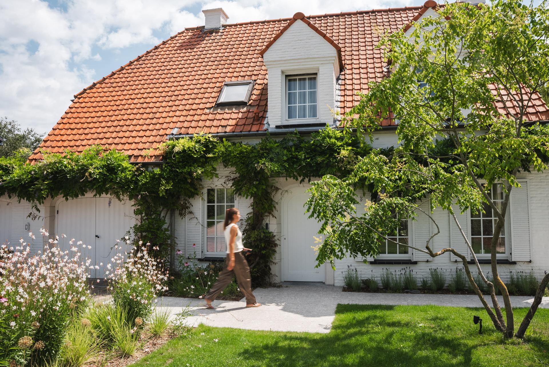 Discreet alarmbediendeel in een woning