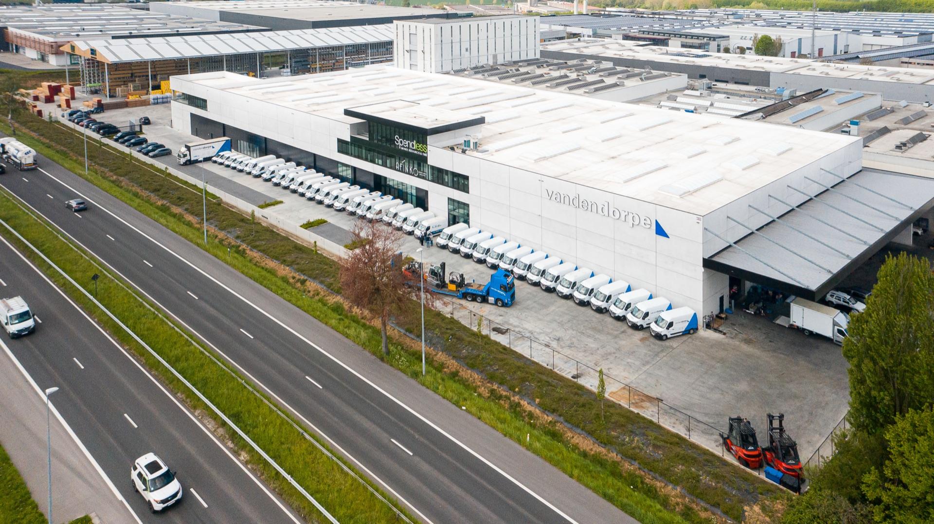 Van den Dorpe Handling Equipment — sfeerbeeld 1
